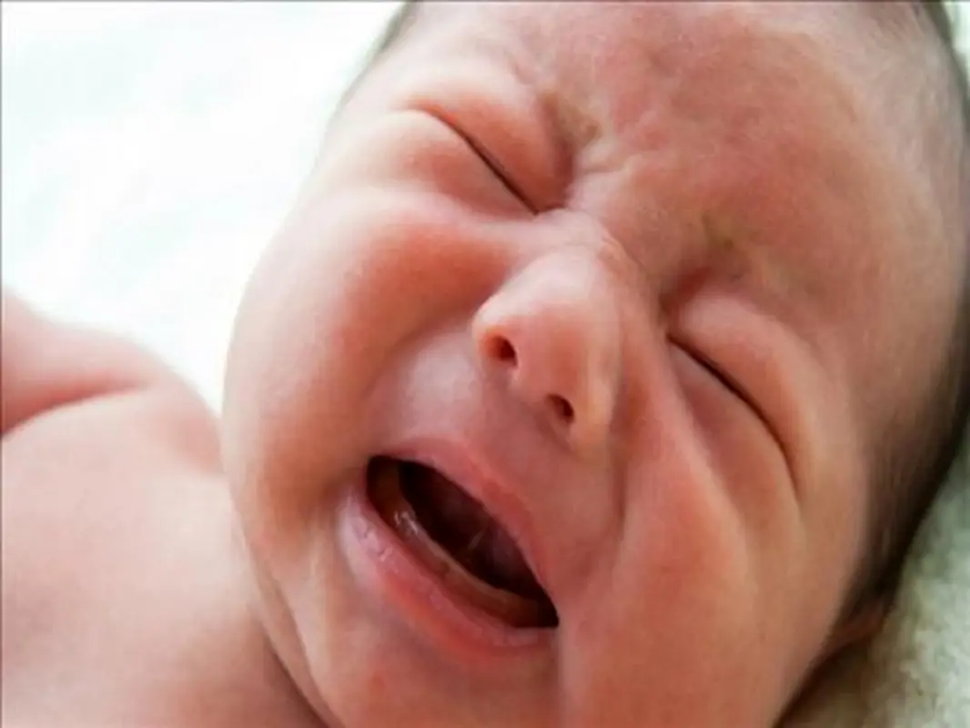 انواع گریه های نوزاد، از علت تا راه حل