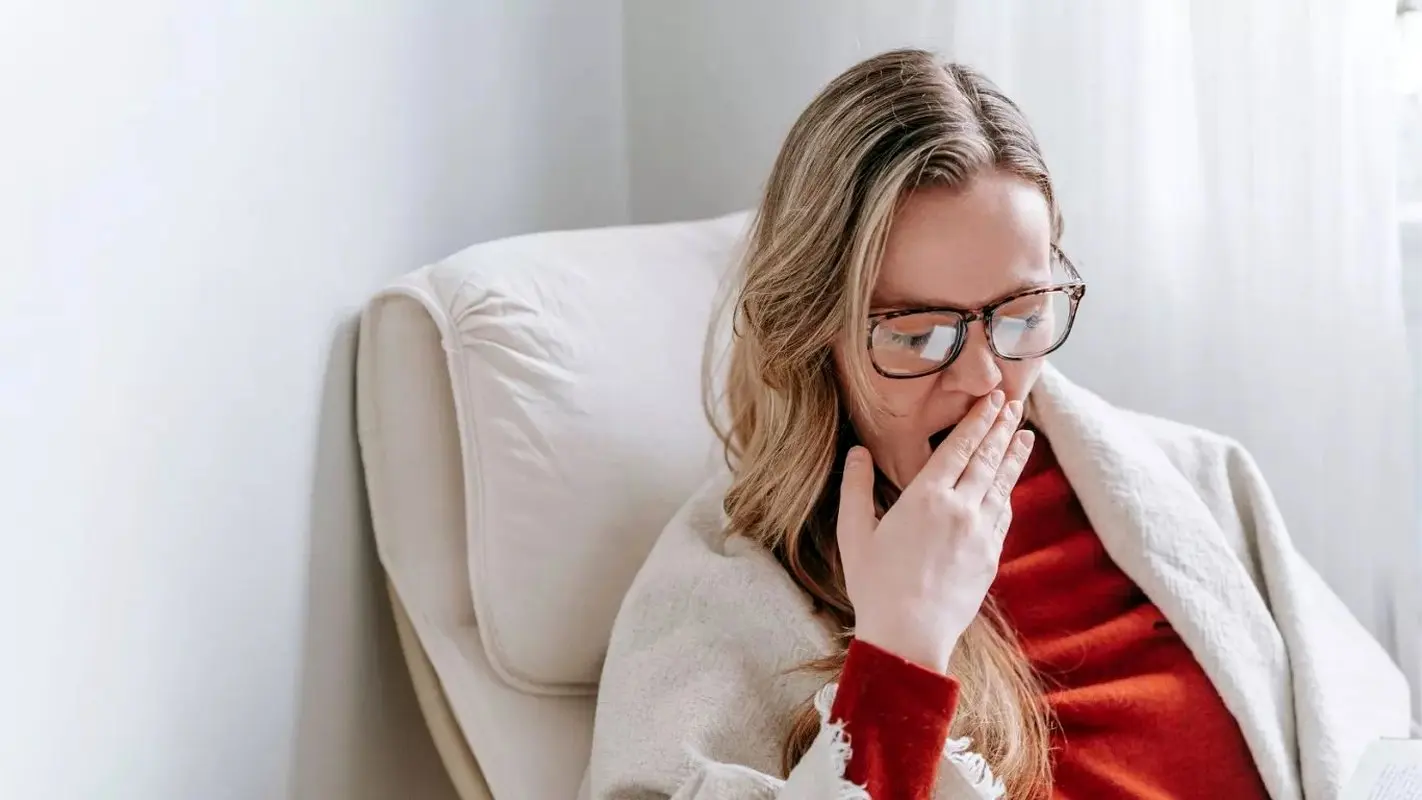 هشدار بدن برای یک اختلال خاموش؛ وقتی خمیازه کشیدن خطرناک‌تر از آن چیزی است که تصور می‌کنید