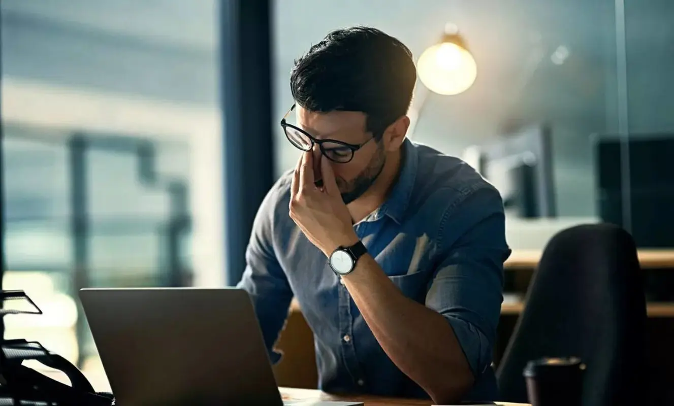 استفاده زیاد از لپ تاپ باعث افسردگی میشود