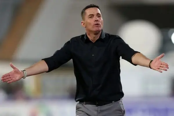 استایل سرمربی پرسپولیس در دربی پایتخت (عکس)