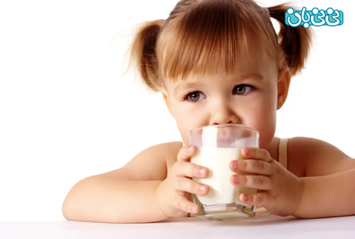 شیر گاو برای کودک، از چه وقت شروع کنیم؟