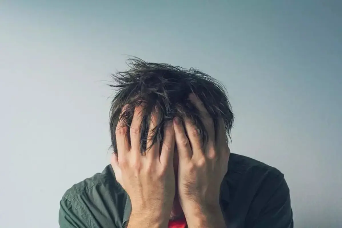 علائم اضطراب و راه های درمانی آن