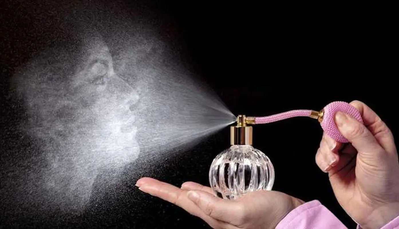 رایحه خاک و چوب؛ راز اغواگری جنسی عطر در چیست؟