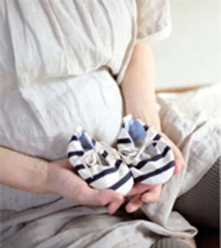 سیگار کشیدن زنان، یائسه شان می کند؟