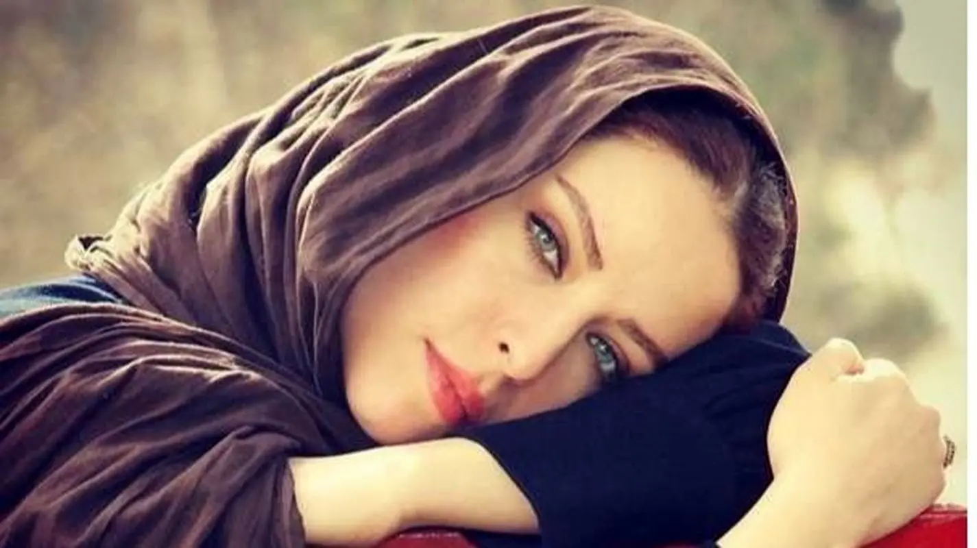 بارداری جنجالی خانم بازیگر ایرانی در 16 سالگی / دخترش هم بازیگر شد ! 