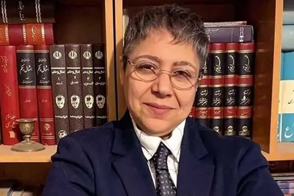 موتور وسپا جذاب مازیار لرستانی پس از تغییر جنسیت!