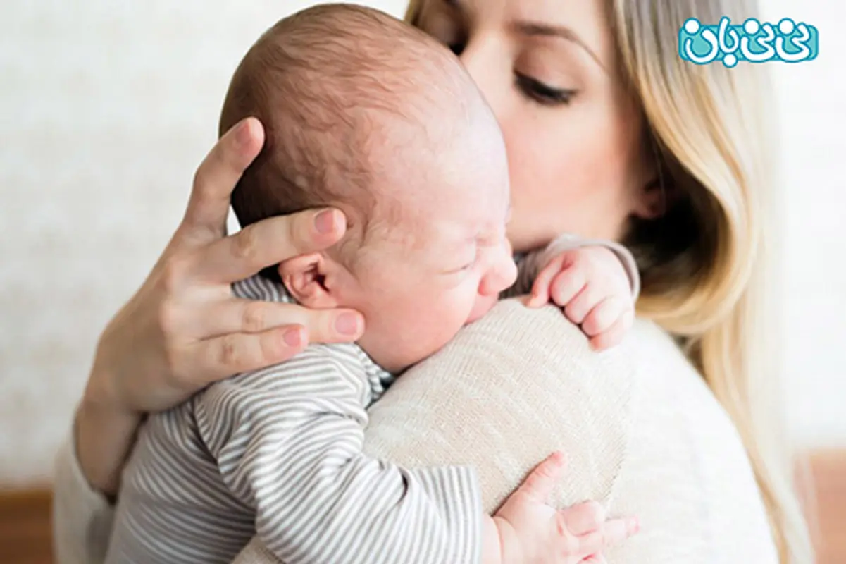 روش گرفتن باد گلو نوزاد، چگونه است؟