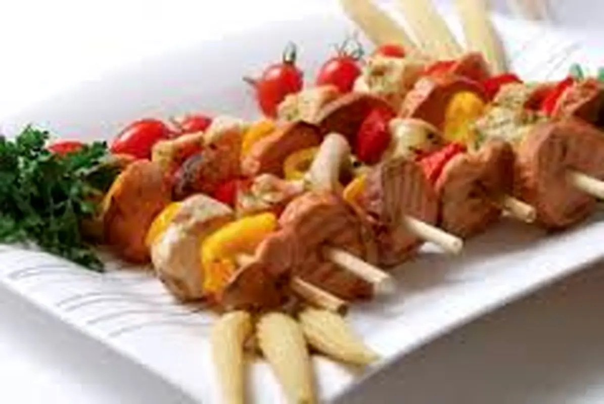 تهیه ساندویچ خوشمزه، خانم‌ها بخوانند