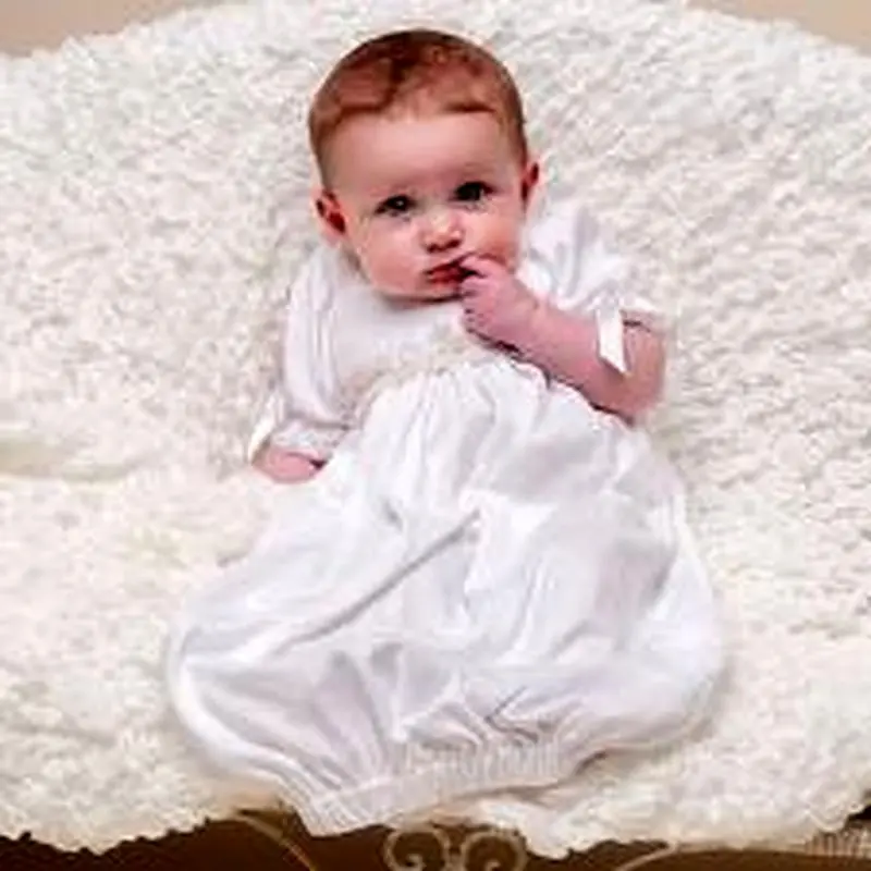 خرید لباس برای نوزاد و نکات باریکتر از مو