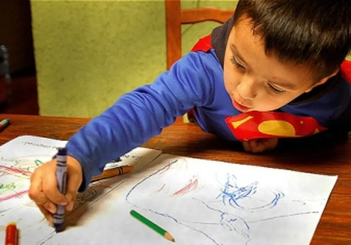 فعالیت های هنری کودکان، یکی از مهمترین اصول تربیتی