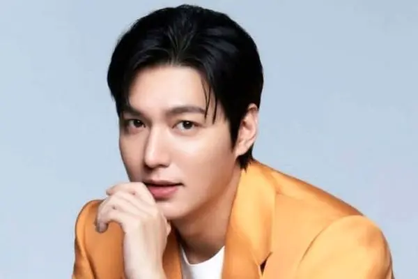 ستاره کره ای، مرد خوش استایل برتر 2025 شد (عکس)