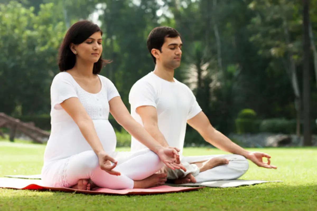 یوگا در دوران بارداری و رابطه آن زایمان آسان