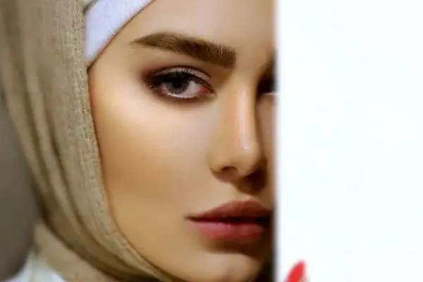 عکس جنجالی سحر قریشی در خیابان‌های نیویورک!