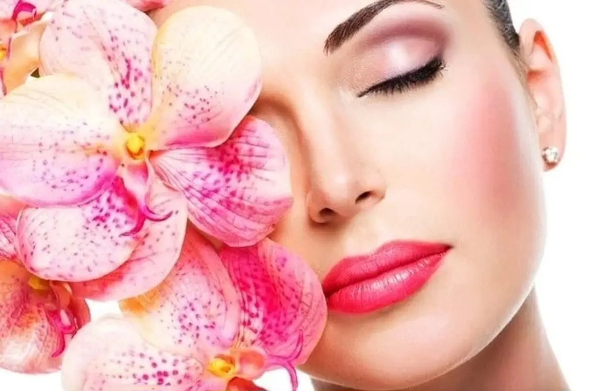 بهترین ماسک‌های خانگی برای زیبایی لب‌ها 