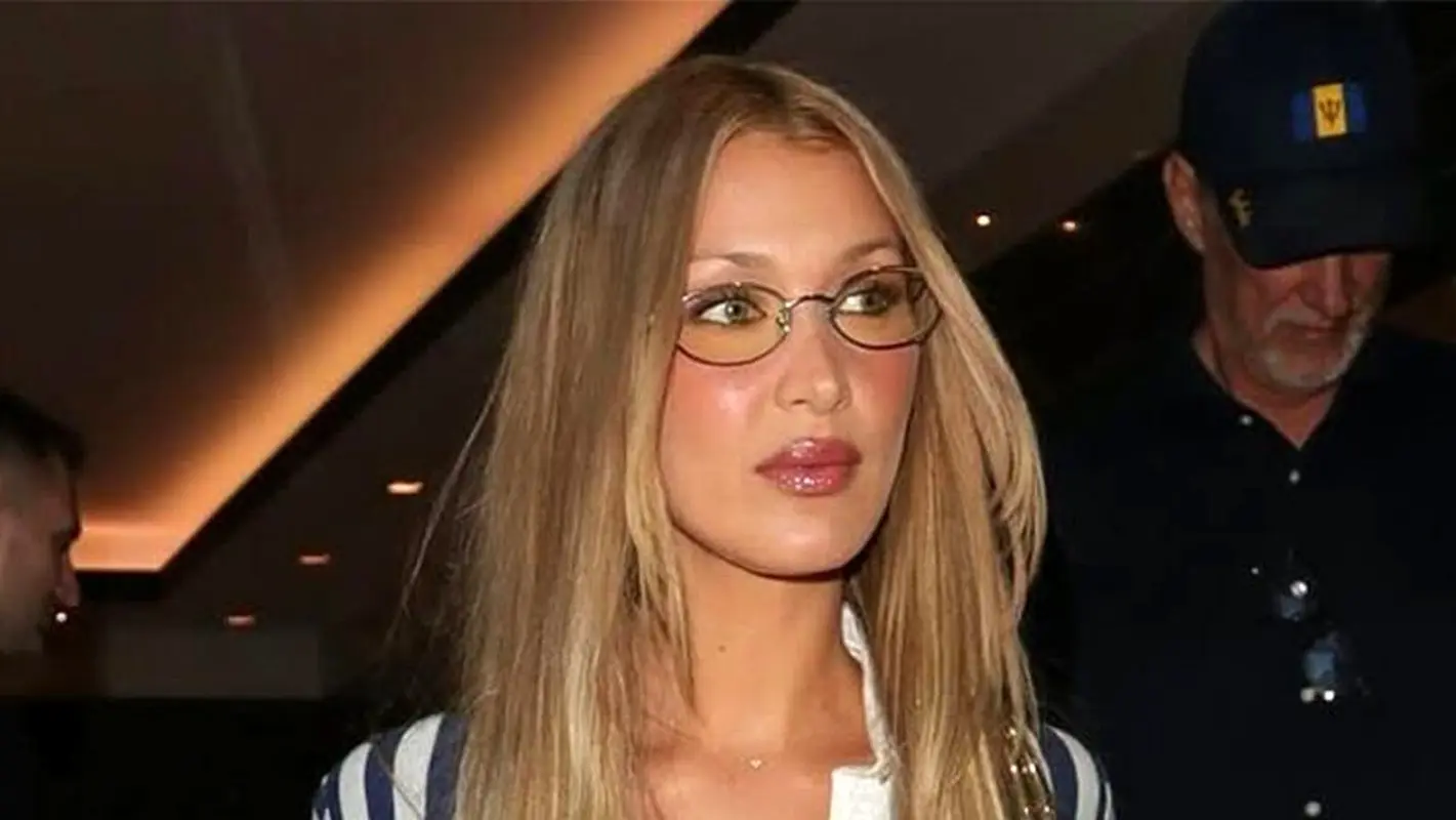 استایل کریسمسی بلا حدید دل همه را برد (تصاویر)