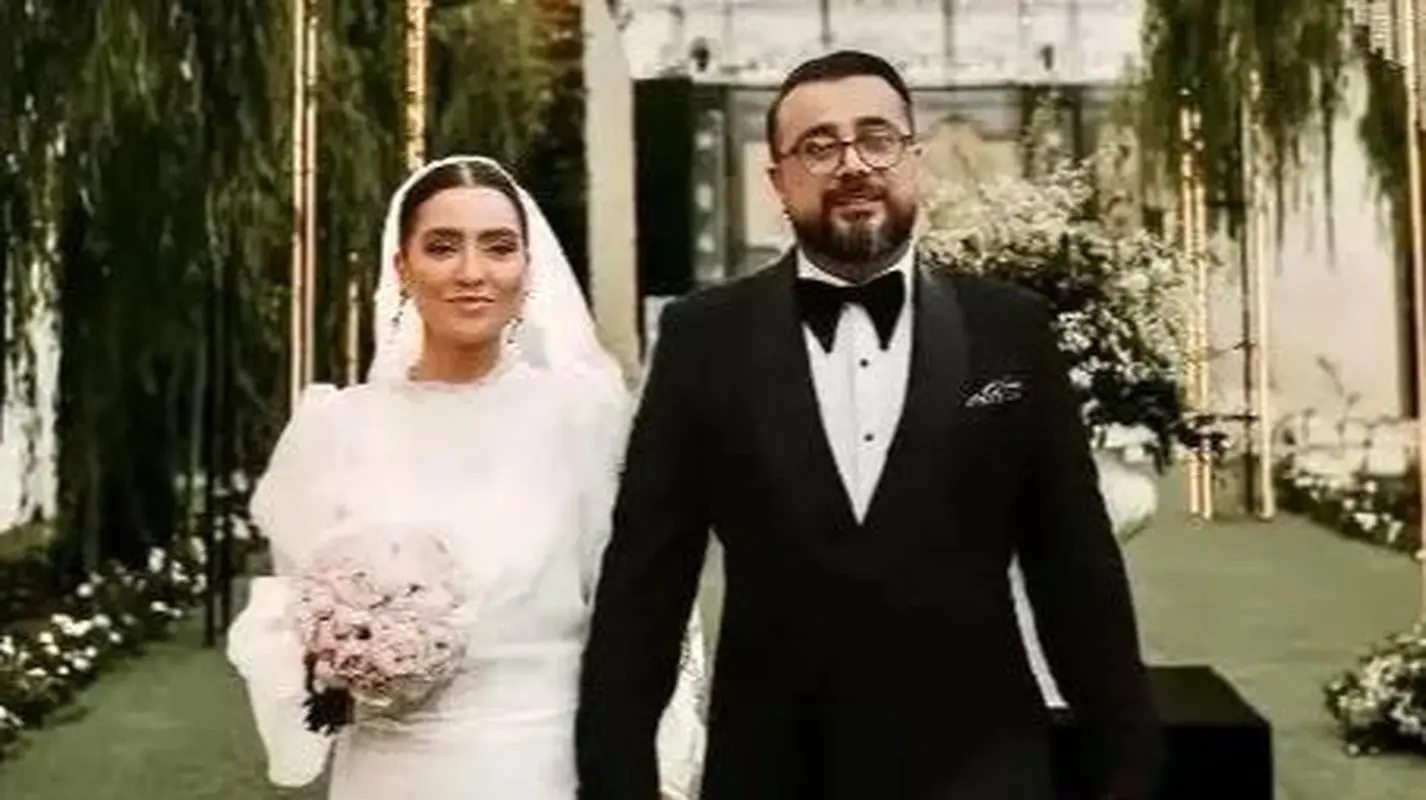 عروسی لاکچری سپند امیرسلیمانی و مونا کرمی با حضور بازیگران مشهور؛ علی اوجی، مهران غفوریان و دیگران!