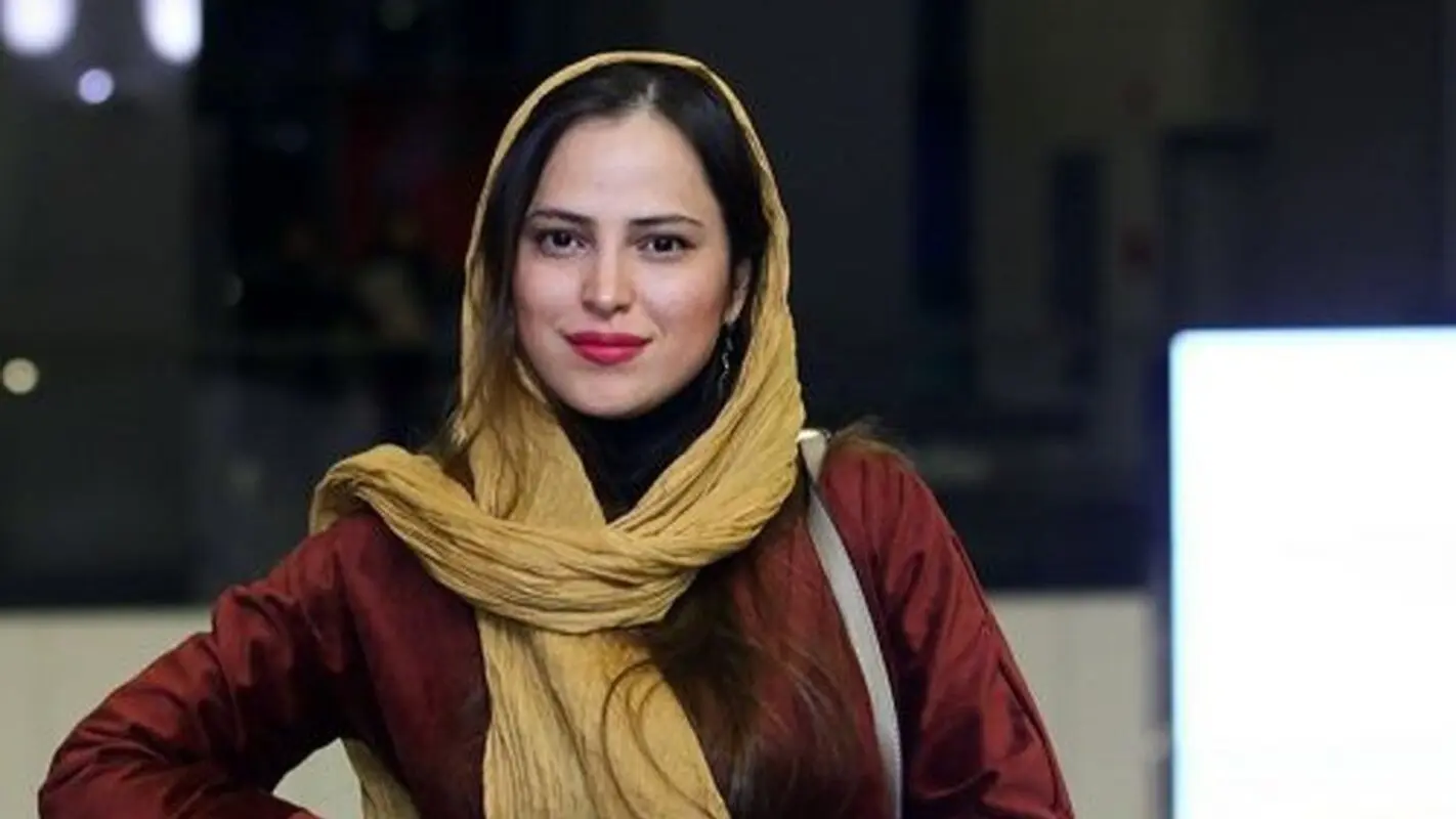 شیرین اسماعیلی با استایل متفاوت؛ جذابیت بازیگر سریال «همه چیز آنجاست