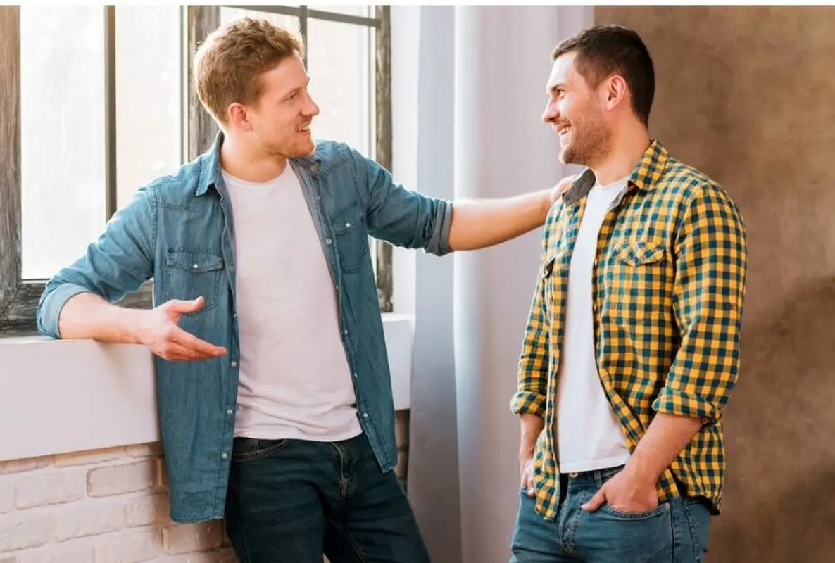 با این ترفندها یاد بگیرید با زبان روی دیگران تاثیر بگذارید