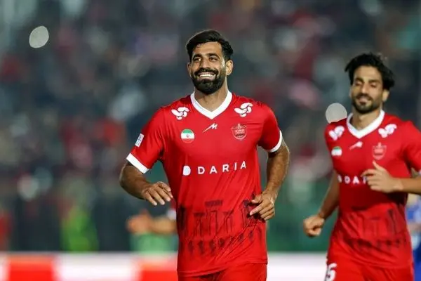 2 مرد انتقادبرانگیز در آغوش هم! +عکس