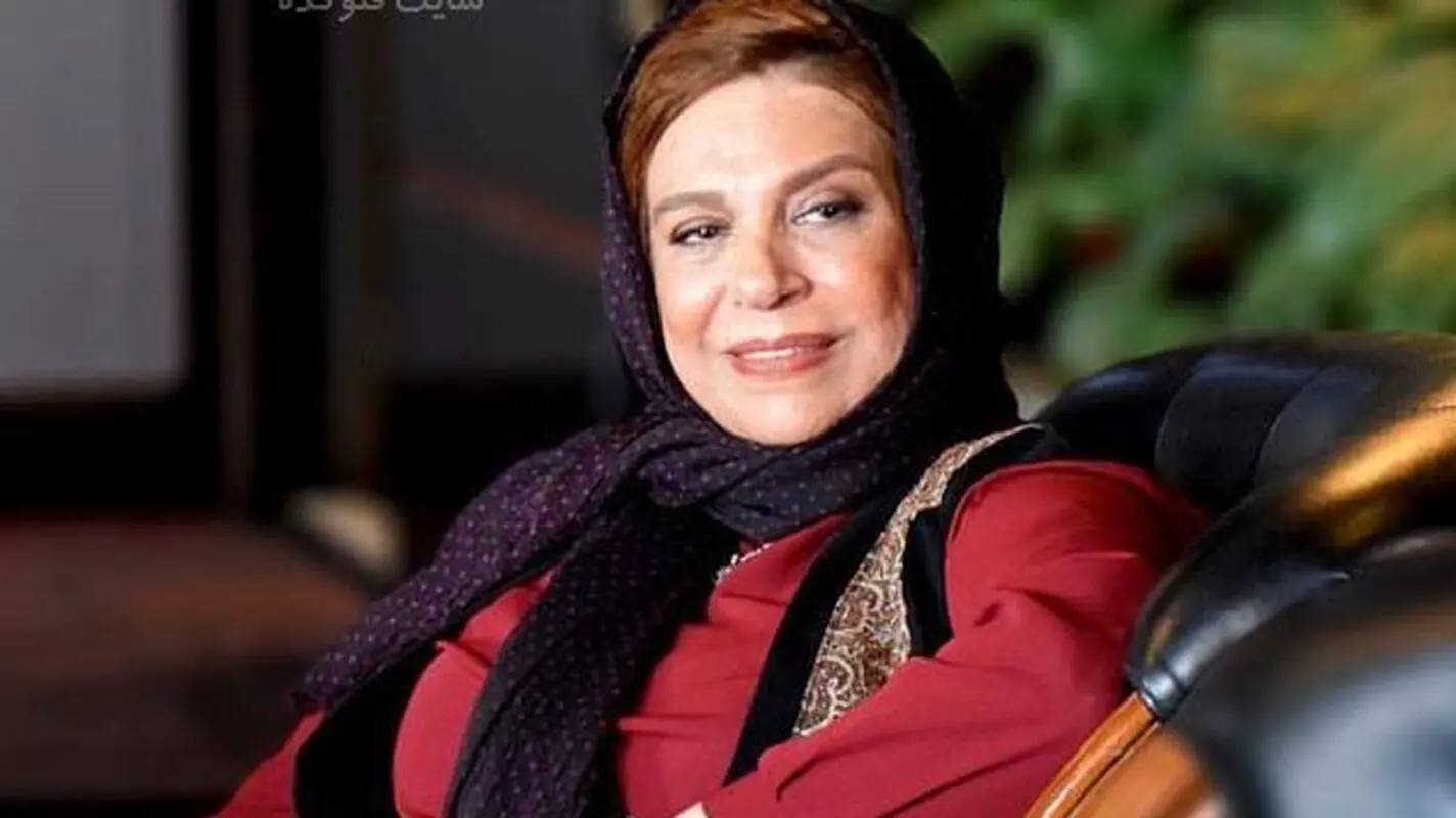 سرشناس ترین خانم بایزگر ایرانی به 74 ضربه شلاق محکوم شد !