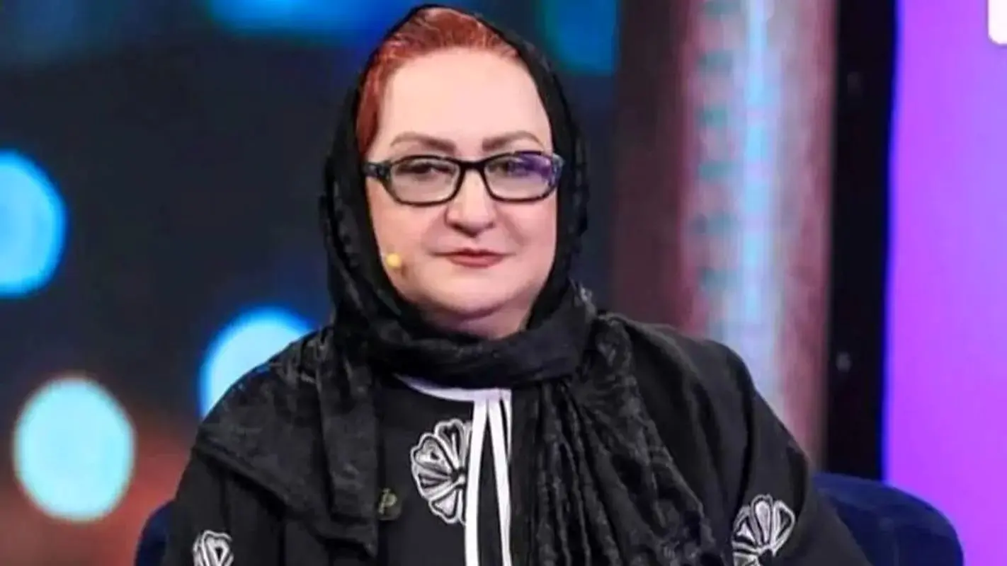 مریم امیر جلالی به آرون افشار گیر داد: پیژامه بابات رو بپوش!  + فیلم