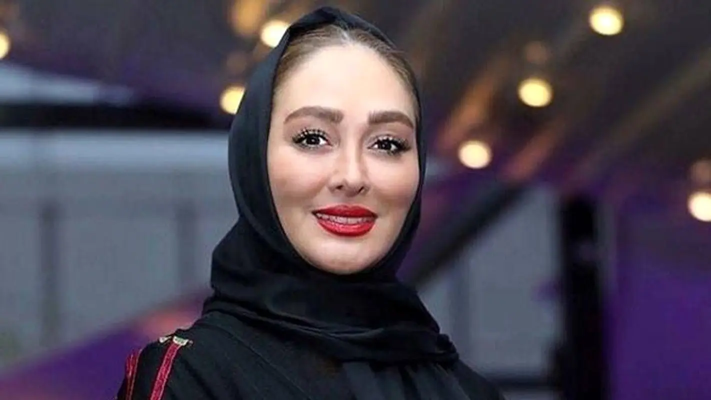 نگاهی به دکوراسیون داخلی شیک و رویایی الهام حمیدی؛ تلفیق هنر و زیبایی در خانهای نورگیر + فیلم