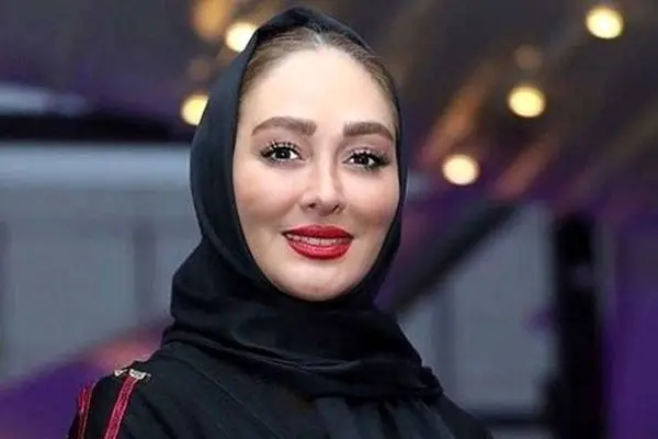 نگاهی به دکوراسیون داخلی شیک و رویایی الهام حمیدی؛ تلفیق هنر و زیبایی در خانه‌ای نورگیر + فیلم 