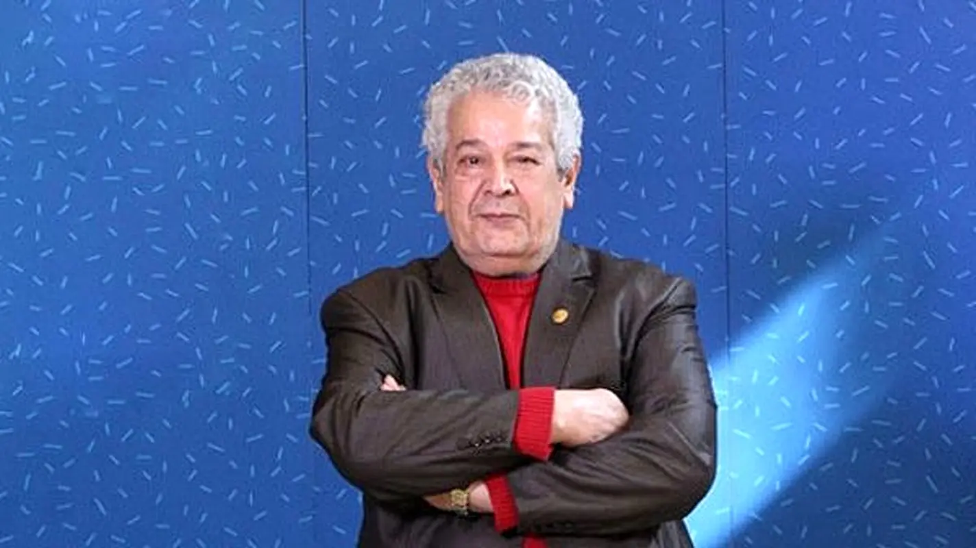 عاشقانه های رضا فیاضی و زن دومش/ خودش پیر و شکسته اما زنش جوان و شیک !