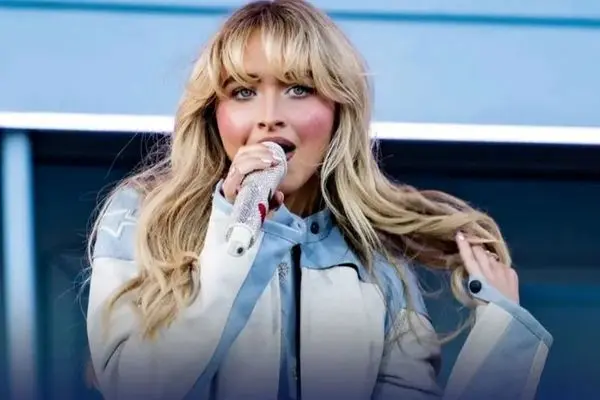 جدال سابرینا کارپنتر با کاخ سفید؛ ماجرا چیست؟