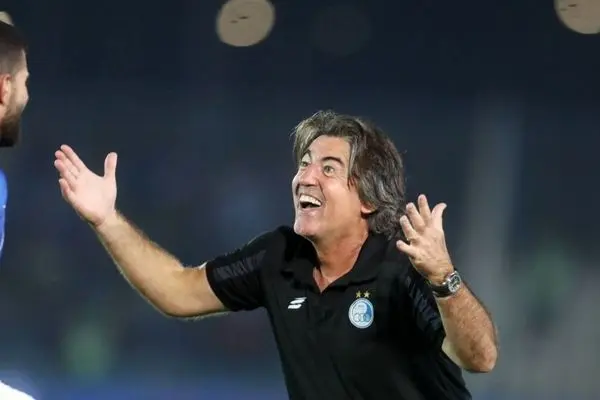 بهای سنگینی که ریکاردو ساپینتو برای سرمربی گری در استقلال پرداخت / دلم برای زن و دخترانم تنگ شده!(عکس خانوادگی)