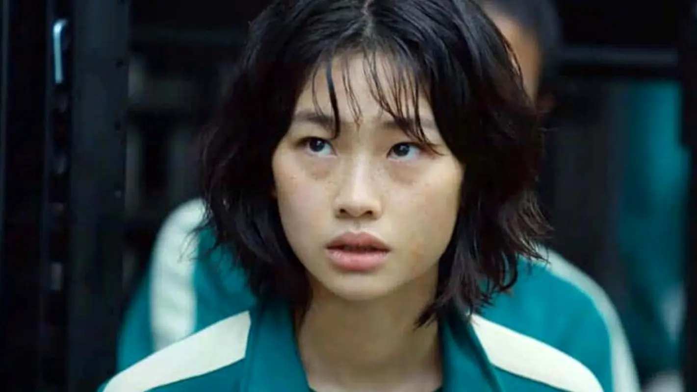 یک استایل خاص از بازیگر سریال اسکوییدگیم +عکس