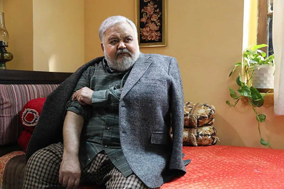 خاطره بامزه و خنده دار اکبر عبدی از روزه گرفتن پدرش