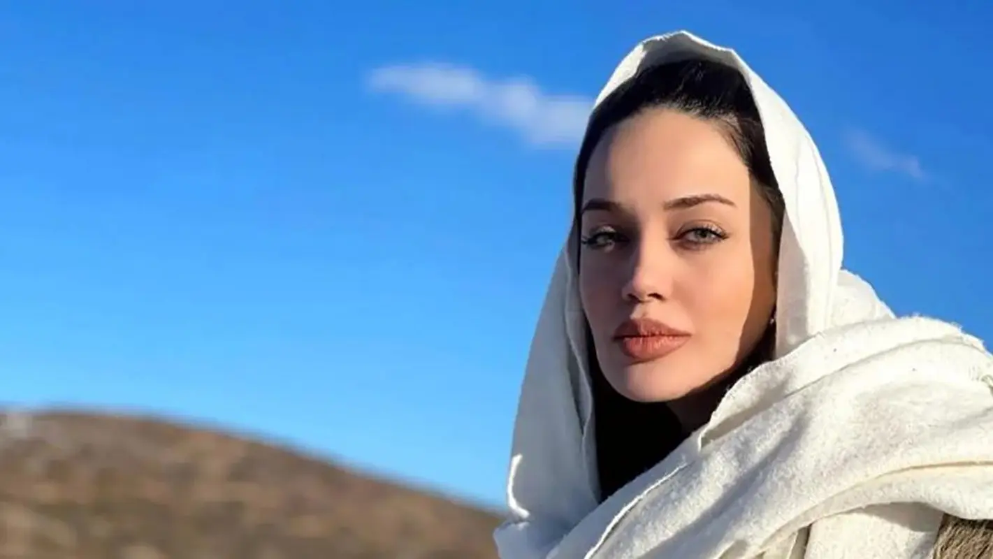 پاسخ جنجالی مریم قجر به لقب "بدل آنجلینا جولی": من دنبال شباهت نبودم! + فیلم 