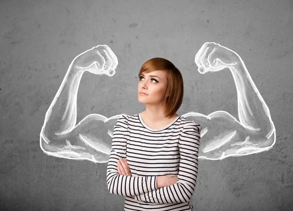 یک زن مستقل و قوی چه ویژگی های دارد؟
