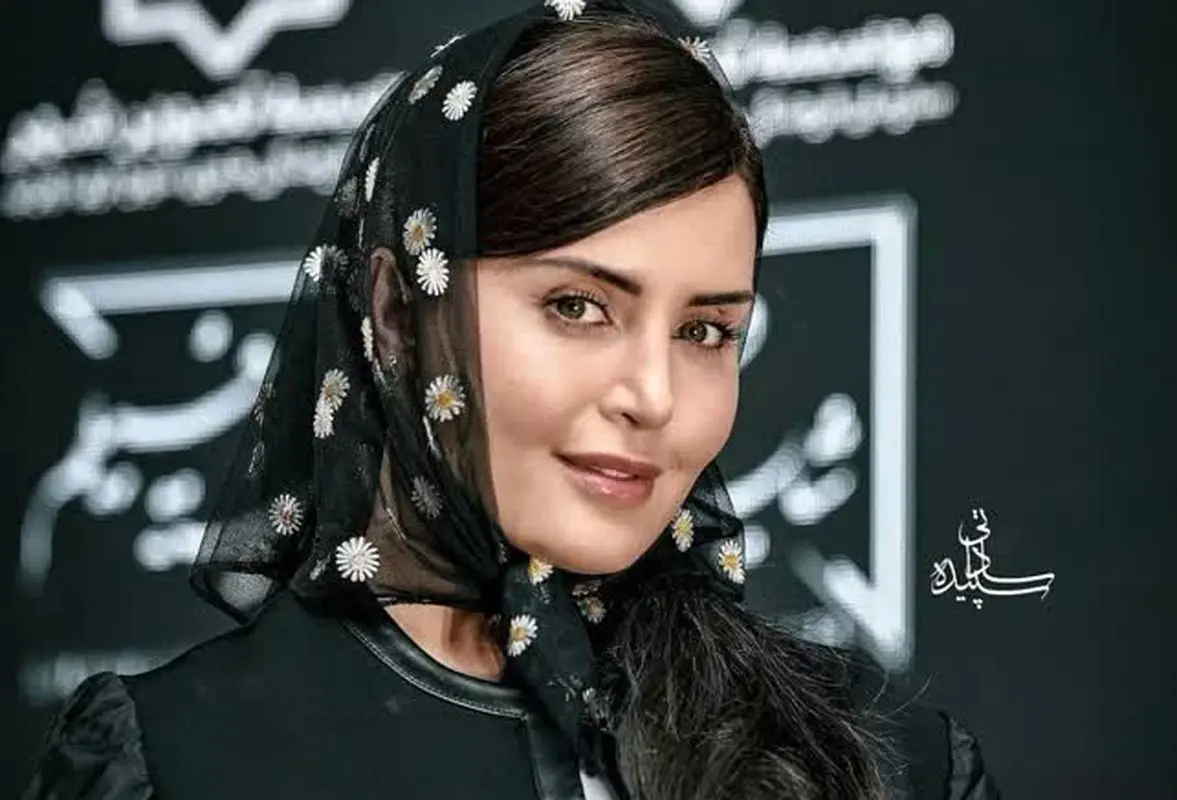 این روسری ها هنوز ترند است (تصاویر)