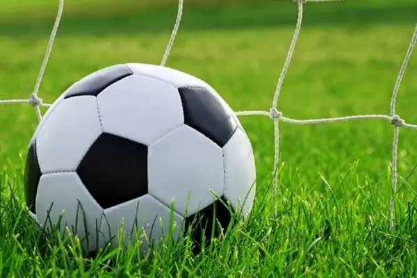 فوتبال ایران در شوک؛ تیمی که حتی پا به زمین نگذاشت، برد!