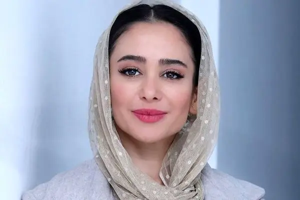 بررسی واکنش‌ها به استایل خاص پاییزی الناز حبیبی در فضای مجازی