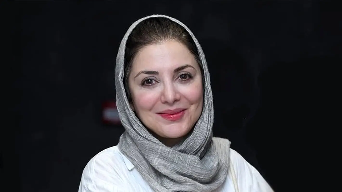 رویا میرعلمی با کت جدیدش / شیک‌ترین ۴۷ ساله ایرانی کیست؟ + عکس