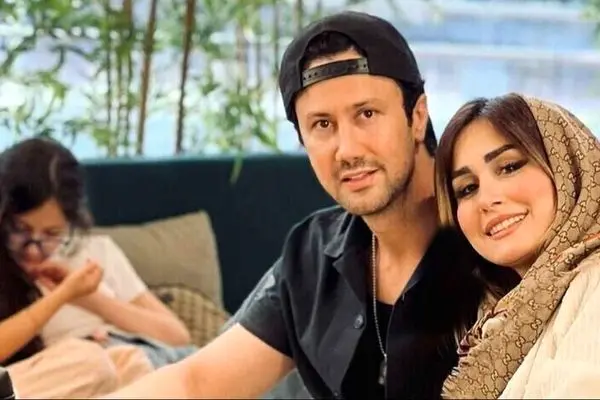 عکس خانوادگی شاهرخ استخری با همسر و دخترانش / چه خانواده خوشگلی !