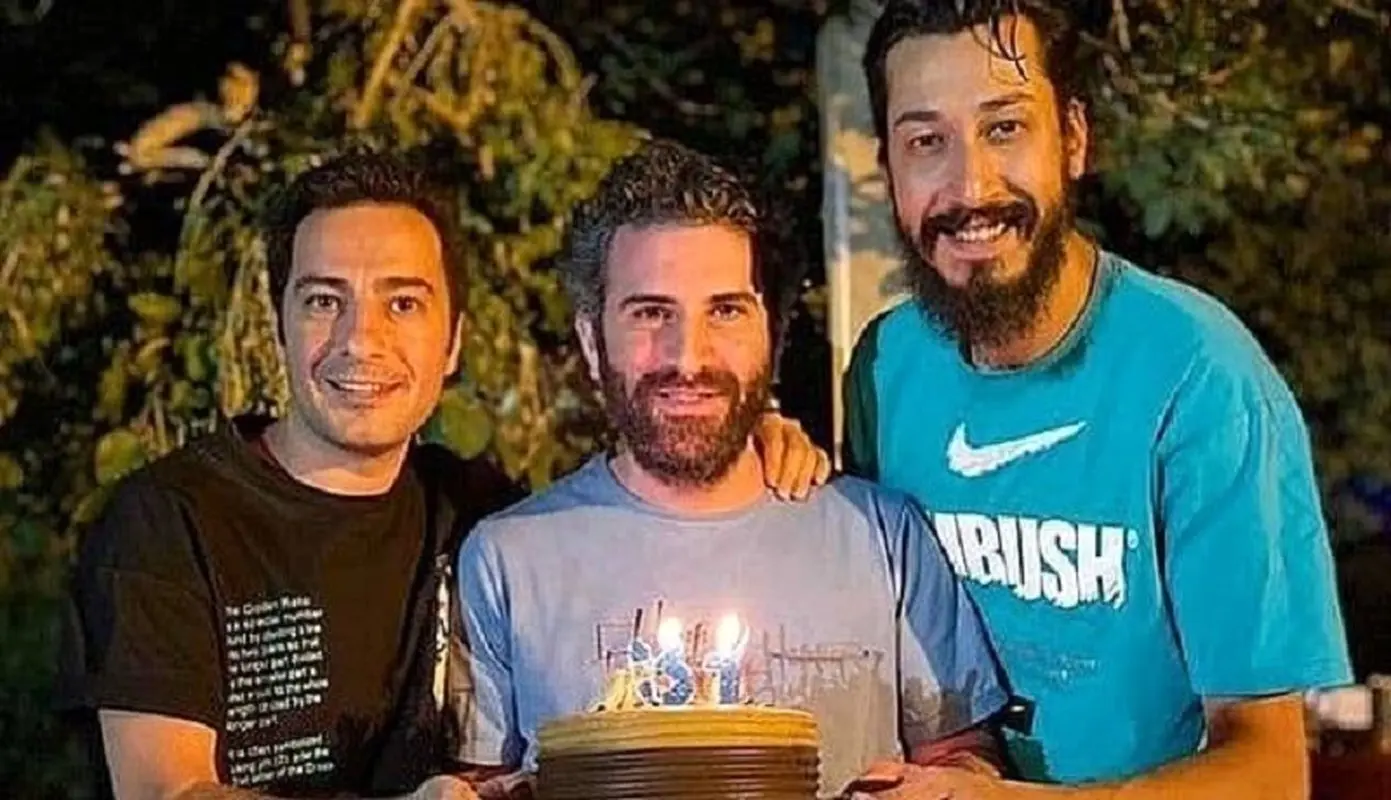 هوتن شکیبا به رفقایش طعنه زد یا به محمدرضا گلزار؟! (عکس)