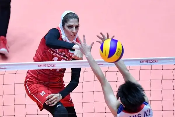 این خانم در 42 سالگی هنوز ستاره والیبال زنان ایران است (عکس)