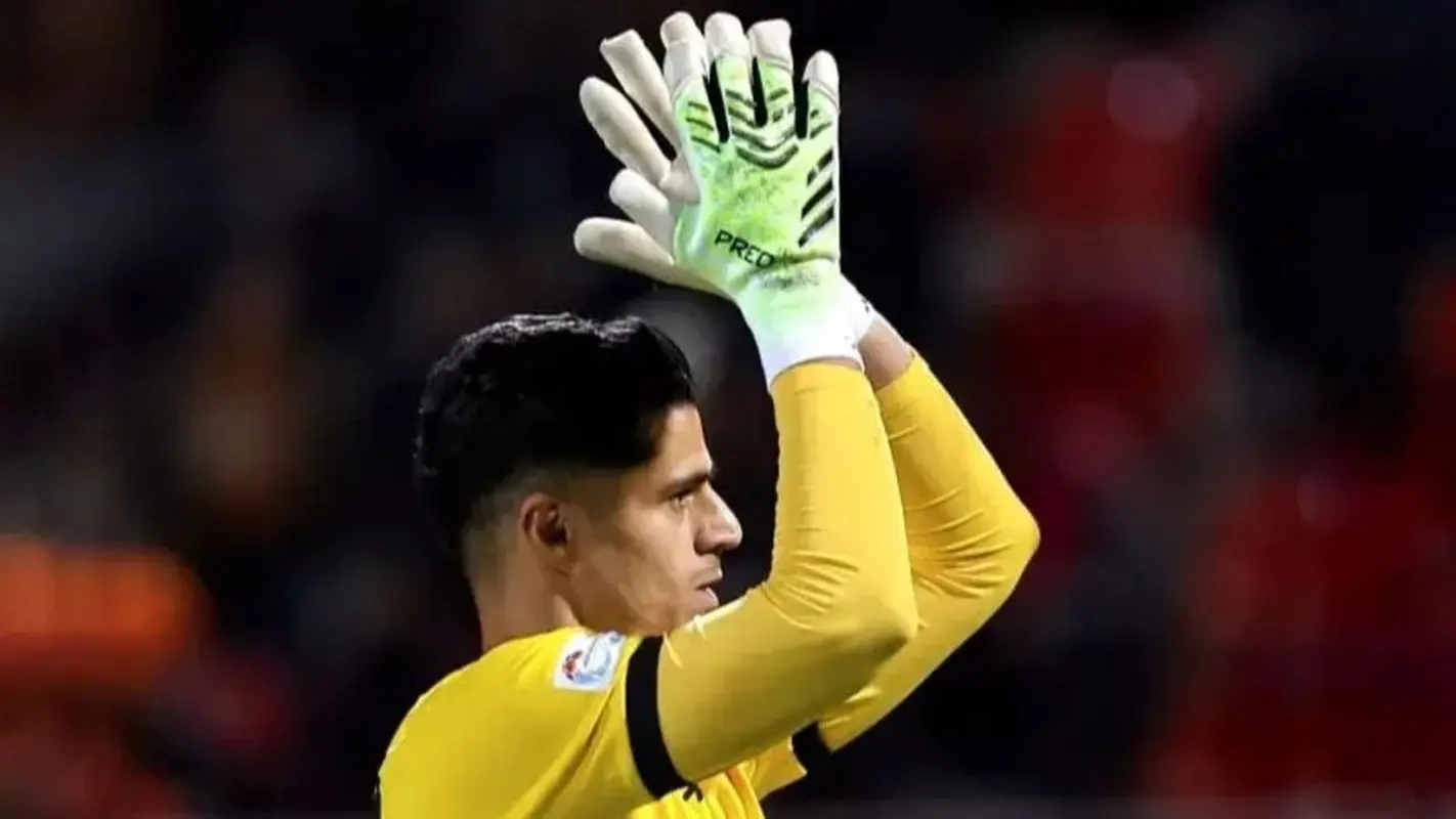 دروازه بان 250 میلیارد تومانی پرسپولیس دختردار شد (عکس)