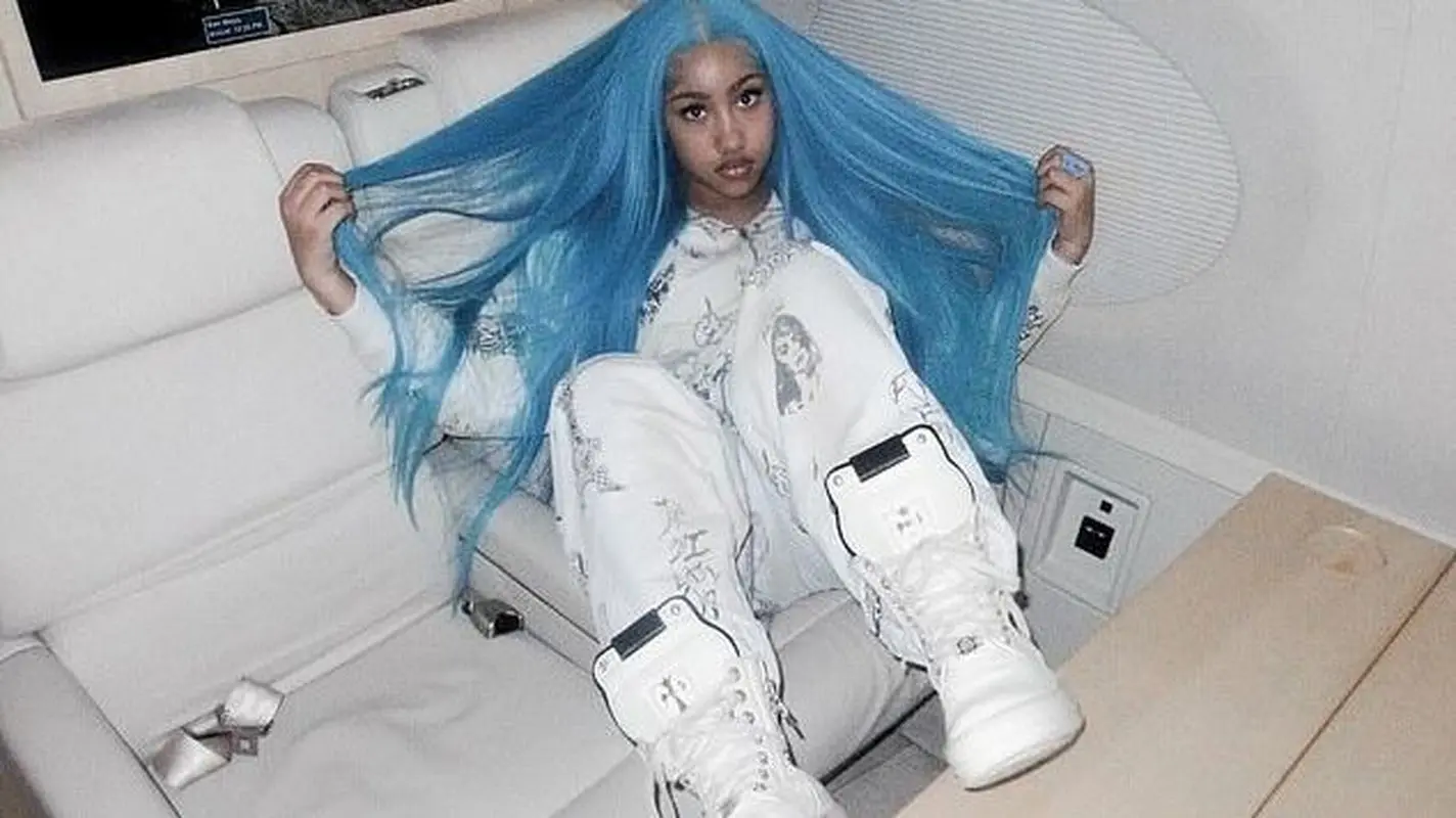 ظاهر وحشتناک دختر 12 ساله کیم کارداشیان / دندان های تیز و الماسی که صدای همه را درآورد (عکس)