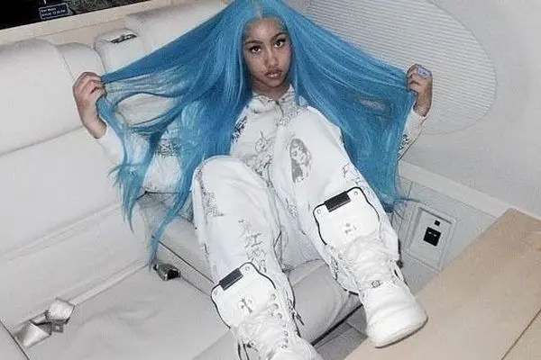 ظاهر وحشتناک دختر 12 ساله کیم کارداشیان / دندان های تیز و الماسی که صدای همه را درآورد (عکس)