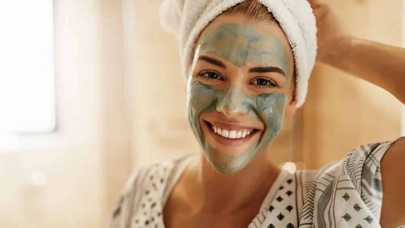 این کرم دست‌ساز را برای درمان افتادگی پوست درست کنید