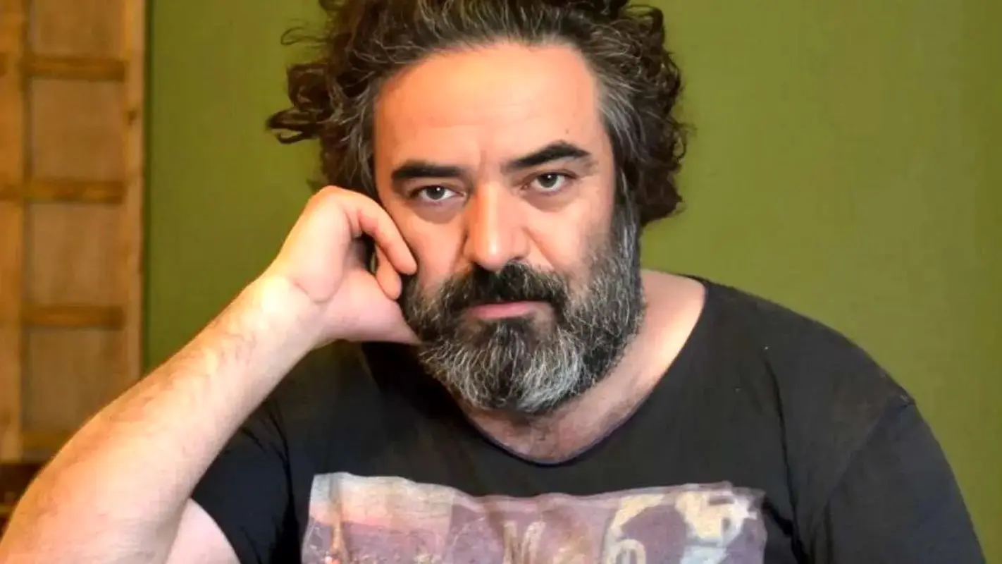 حسن معجونی، بازیگر مطرح ایرانی، راز بچه‌دار نشدن خود را فاش کرد / 25 سال از همسرم بزرگترم !