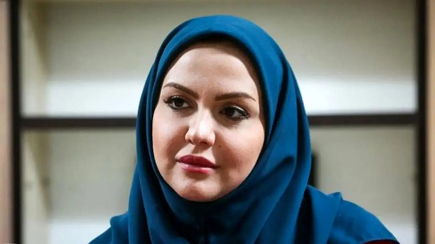 نیلوفر امینی‌فر مجری تلویزیون مادر شد