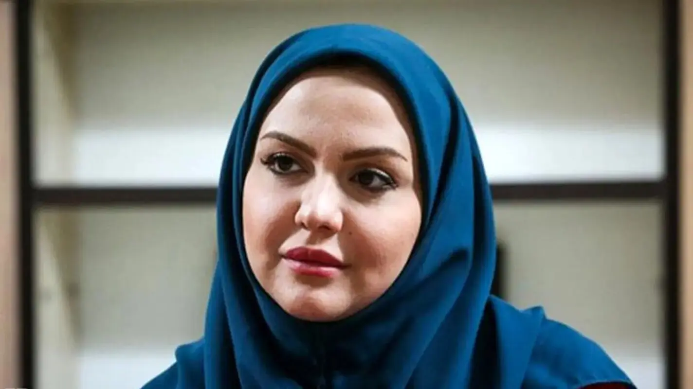 نیلوفر امینی‌فر مجری تلویزیون مادر شد