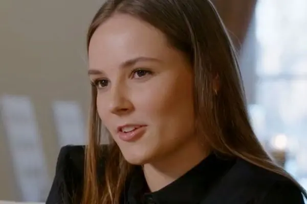 این دختر با این ظاهر ساده ملکه آینده یک کشور است (عکس)