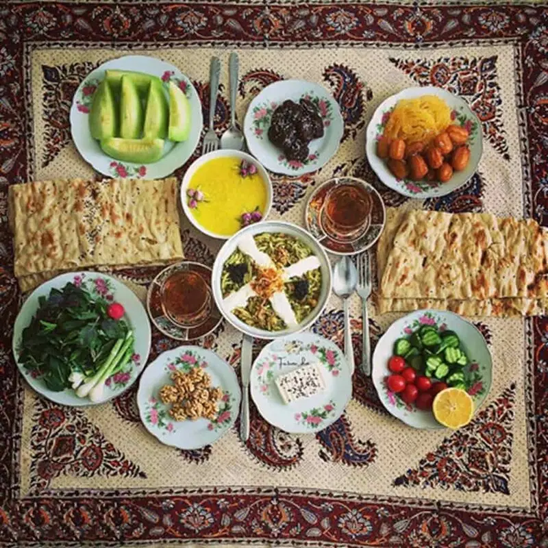 به این دلیل برای افطار آش رشته نخورید